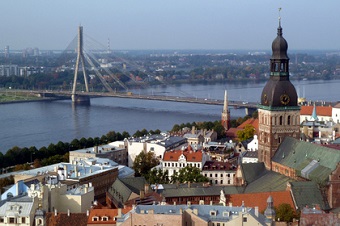Востребованность латвийской «золотой визы» упала в семь раз
